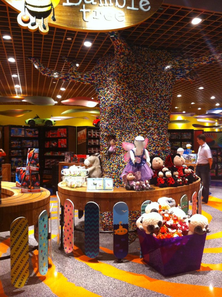 Picture of giant lego tree in Doha Airport