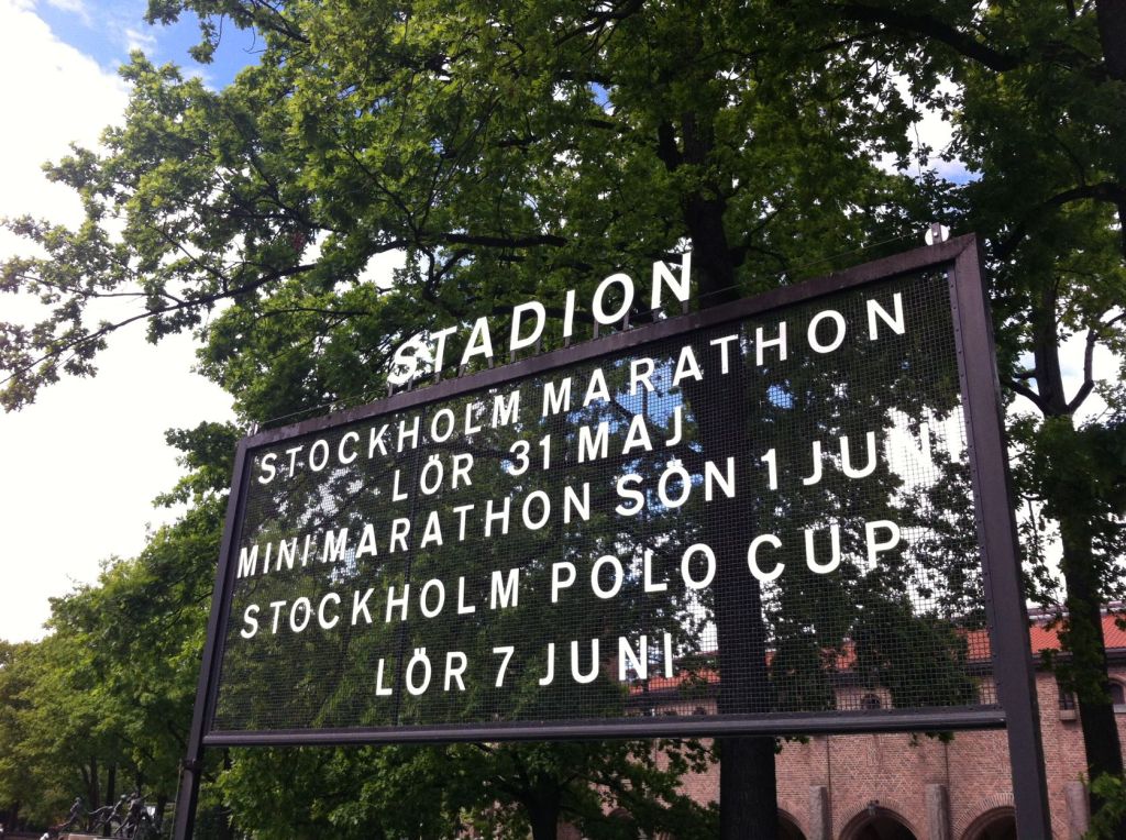 Picture of announcement board of the Stockholm Marathon in Stadion